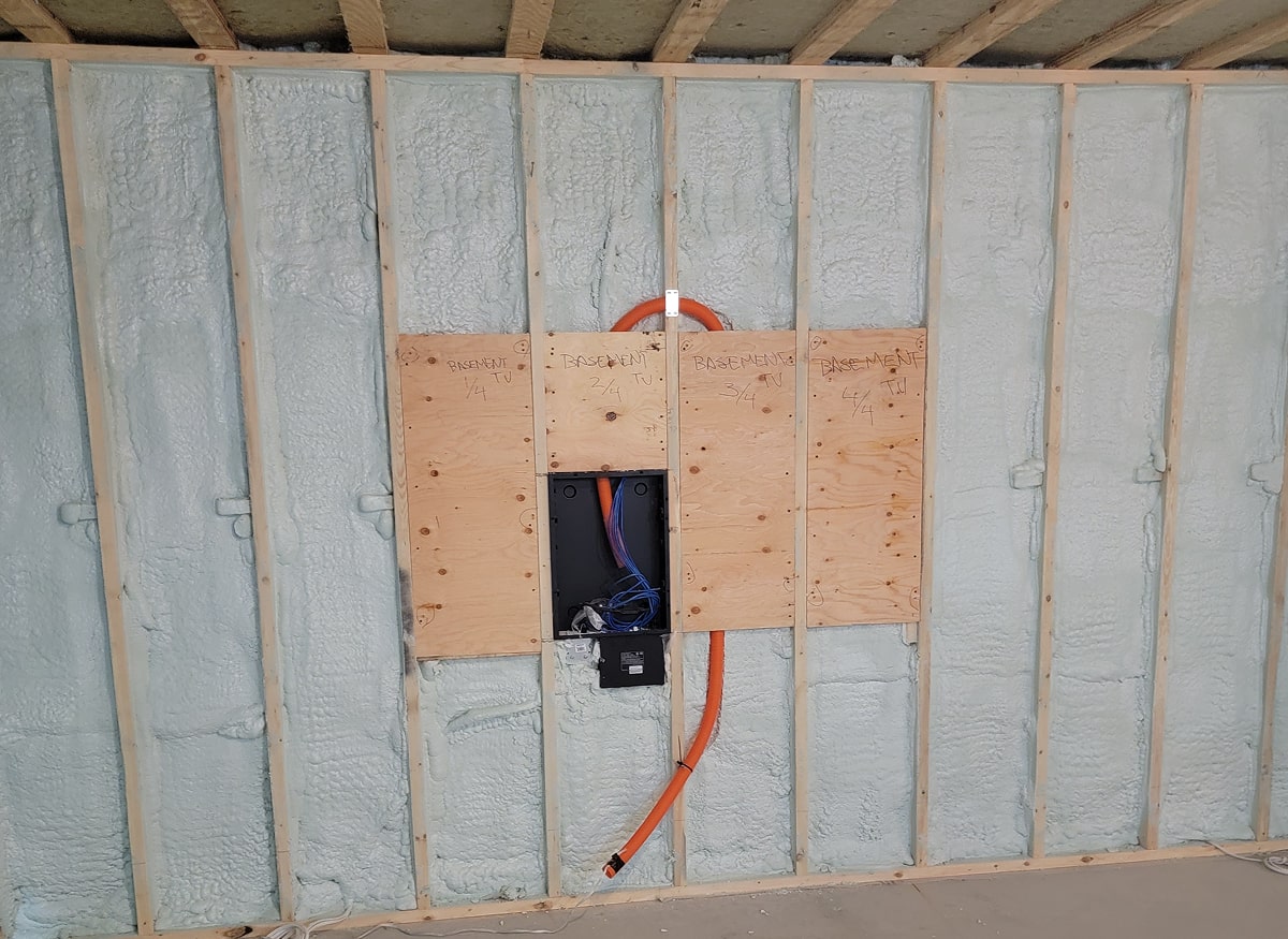 Insulation and Spray Foam in GTA, Mississauga, Brampton, Oakville, Burlington, Milton, Guelph and Barrie