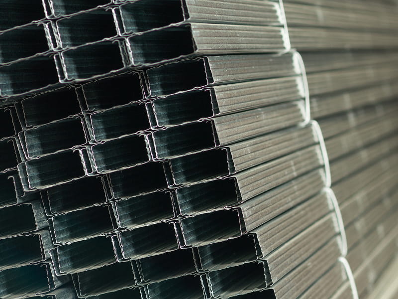 Metal Stud Framing vs. Wood Framing: The GTA Contractor’s Honest Breakdown