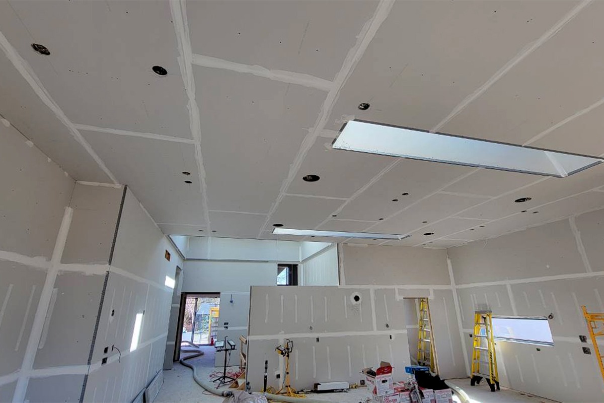 How to Soundproof a Wall Between Two Rooms
